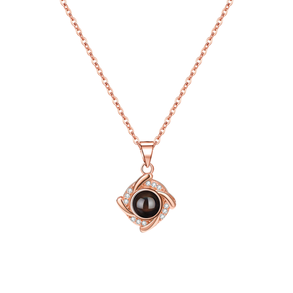 Infinite Glimpse Necklace